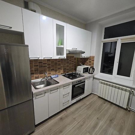 White New Apartments Ultracentral 2-Rooms In The Heart Κισινάου Εξωτερικό φωτογραφία