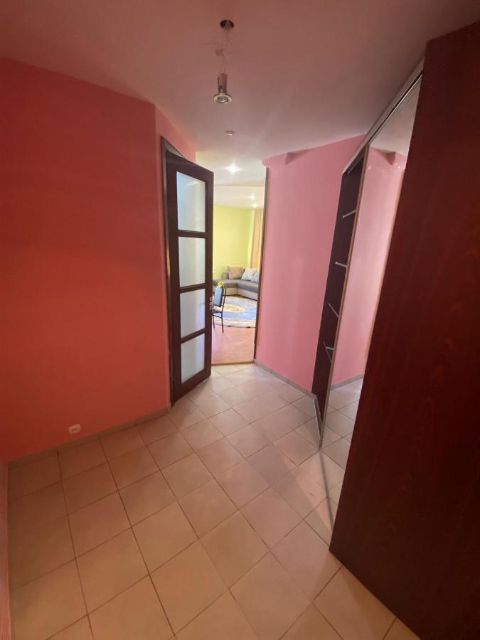 White New Apartments Ultracentral 2-Rooms In The Heart Κισινάου Εξωτερικό φωτογραφία
